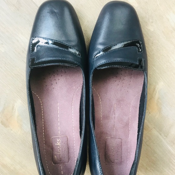 Clarks Pumps - Picture 2 of 3